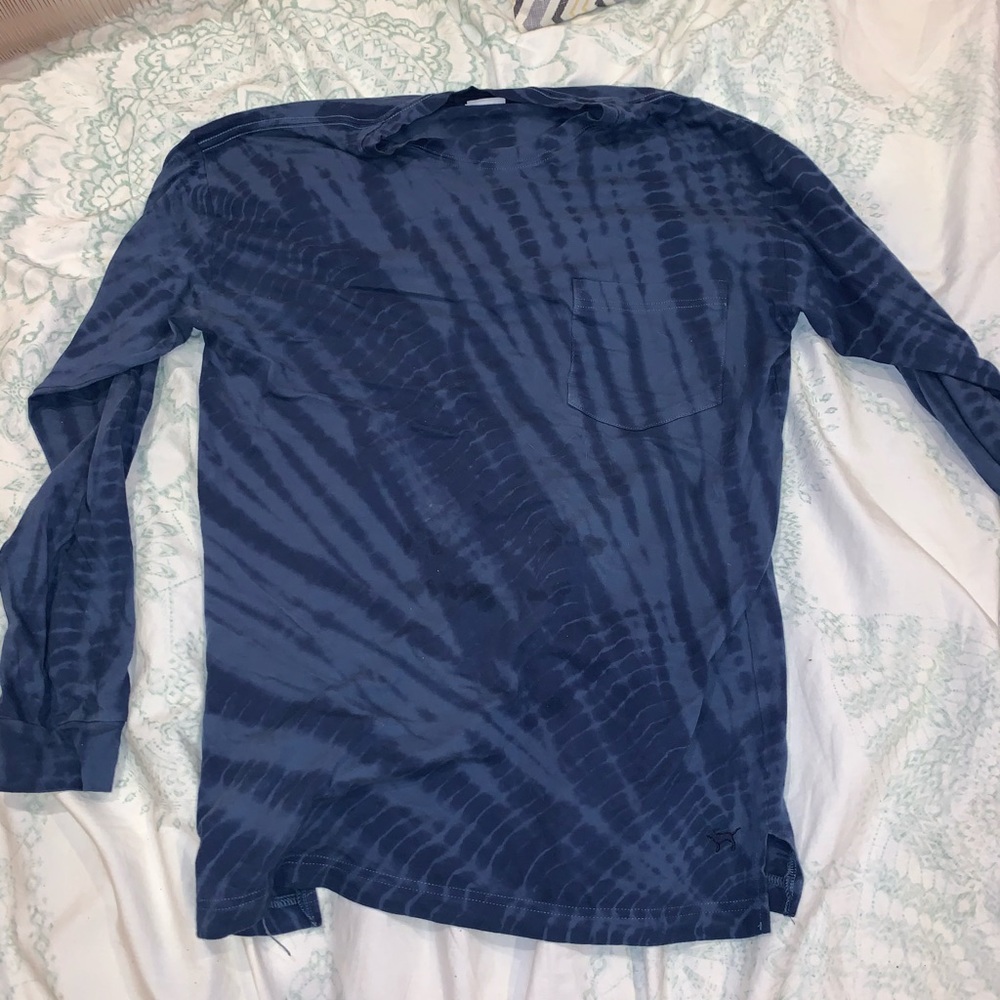 pink long sleeve shirt